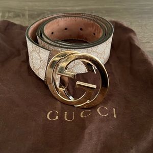 Women’s Gucci belt